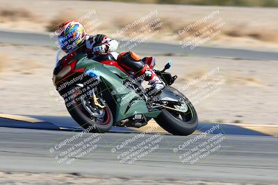 media/Jan-08-2022-SoCal Trackdays (Sat) [[1ec2777125]]/Turn 4 (1145am)/